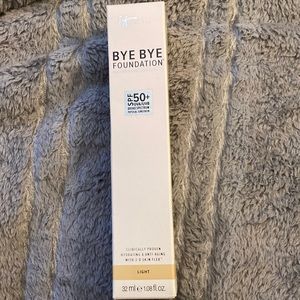 It cosmetics bye bye foundation